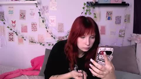 Snapshot of marylanee chatting on October 3, 7:49 am Mary online show from October 3, 7:49 am