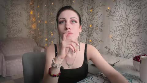 Mary Lou online show from May 23, 8:32 am