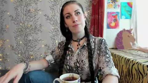 Mary Lou online show from February 2, 5:42 am