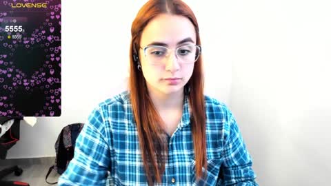 Snapshot of maryluna95 chatting on February 5, 10:33 pm Dulce Maria online show from February 5, 10:33 pm