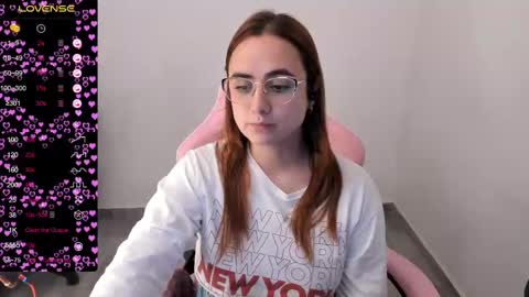 Snapshot of maryluna95 chatting on March 7, 5:07 am Dulce Maria online show from March 7, 5:07 am