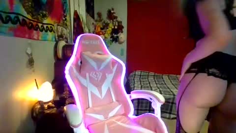 MarylynnJane online show from January 7, 3:14 am