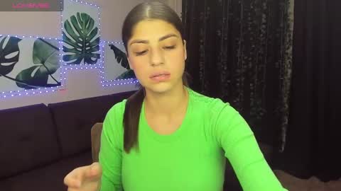 Mary online show from December 30, 6:49 pm