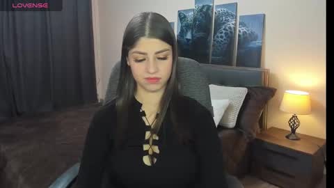 Mary online show from December 23, 4:39 pm