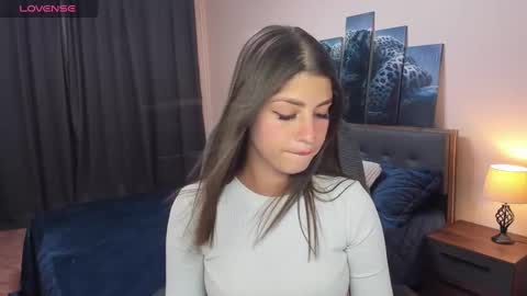 Mary online show from February 4, 3:47 pm