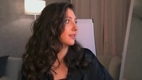 Snapshot of marymillerr chatting on September 23, 12:32 pm Mary Miller online show from September 23, 12:32 pm