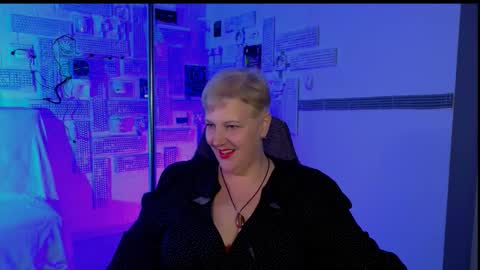Snapshot of marymogan chatting on October 3, 1:19 pm marymogan online show from October 3, 1:19 pm