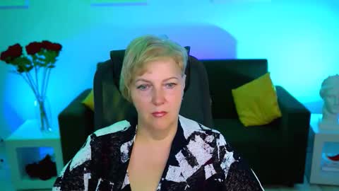 Snapshot of marymogan chatting on October 9, 8:20 am marymogan online show from October 9, 8:20 am