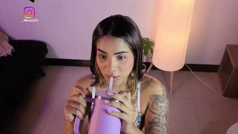 maryybellax online show from March 19, 12:16 am