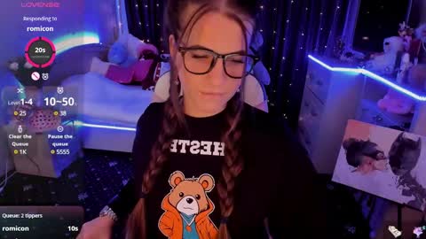 Snapshot of masha179807 chatting on December 7, 9:17 pm Masha online show from December 7, 9:17 pm