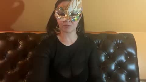 maskedflirt3 online show from April 3, 11:11 pm