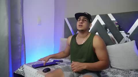 massimo_vidal online show from October 5, 5:27 am