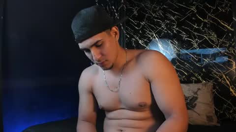 massimo_vidal online show from May 22, 2:57 pm