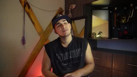 massimo_vidal online show from September 18, 12:53 pm