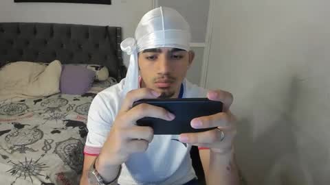 Snapshot of master_boy28 chatting on September 16, 6:38 am master_boy28 online show from September 16, 6:38 am