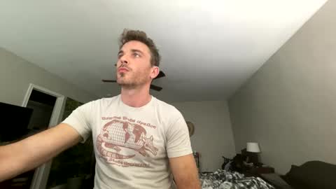 Snapshot of master_louie chatting on December 14, 4:19 pm muskyjockdick online show from December 14, 4:19 pm