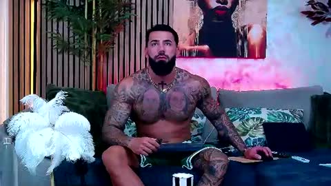 masterkingofmuscle online show from July 28, 8:56 am