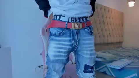 mastermorenohot23 online show from June 11, 2:53 am