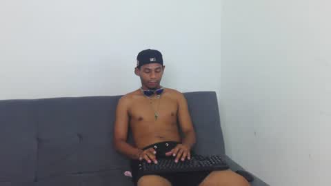 masters_latins online show from July 28, 8:52 pm