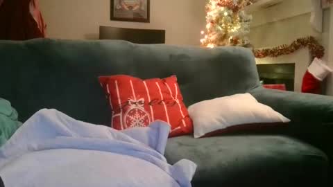 alex online show from December 21, 10:21 am