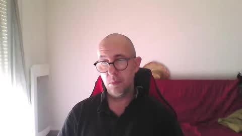 mat11efou online show from March 31, 10:48 am