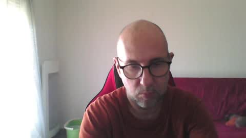 mat11efou online show from June 20, 11:49 am
