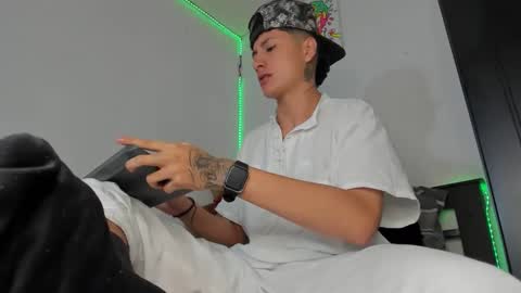 mateo_escobar online show from November 30, 5:36 am