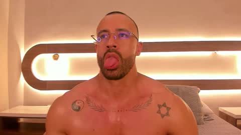 Mateo online show from March 26, 8:14 pm