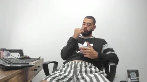 Snapshot of matheusbeard2 chatting on February 13, 10:43 pm Matheus online show from February 13, 10:43 pm