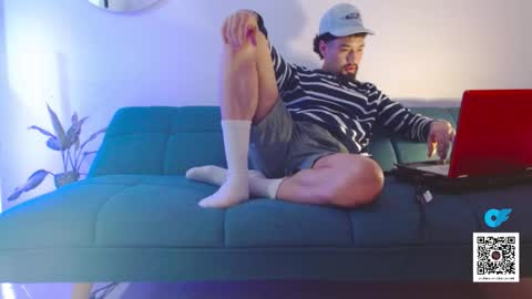 STRURIBE ON INSTAGRAM online show from October 24, 7:14 pm