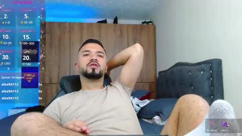 mathewhot3 online show from December 5, 6:12 am