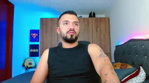 mathewhot3 online show from November 17, 2:36 am