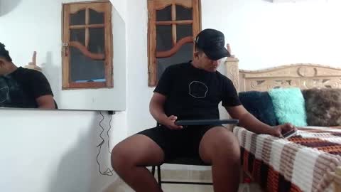 mathews__ online show from November 17, 4:04 am