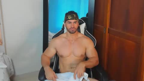 Snapshot of mathews_smith chatting on September 24, 12:45 pm mathews_smith online show from September 24, 12:45 pm