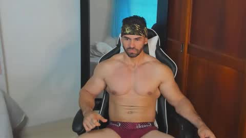 Snapshot of mathews_smith chatting on October 2, 3:44 pm mathews_smith online show from October 2, 3:44 pm