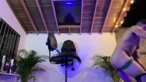matius foxter online show from July 12, 12:25 am