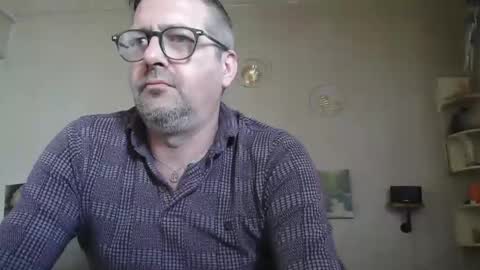 matrike1 online show from April 16, 1:22 pm