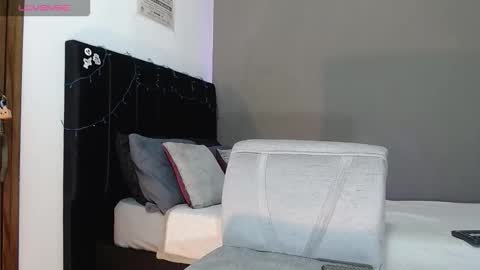 ---Matteo--- online show from December 17, 5:03 am