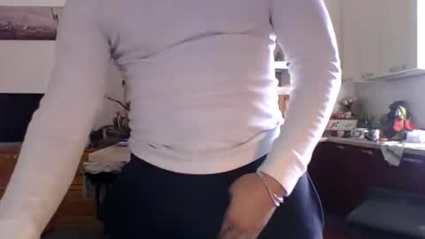 Snapshot of matteushh87 chatting on March 11, 8:08 am matteushh87 online show from March 11, 8:08 am