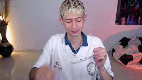 mattias     online show from November 30, 5:53 pm