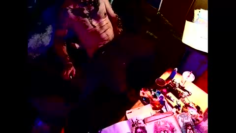 Snapshot of mattiedee369 chatting on October 28, 2:12 am mattiedee369 online show from October 28, 2:12 am