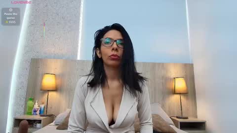 Snapshot of mature_eva chatting on October 13, 11:45 am mature_eva online show from October 13, 11:45 am