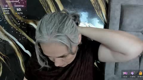 mature_gold online show from December 18, 12:44 pm