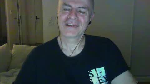 maturehotman online show from February 15, 6:44 am