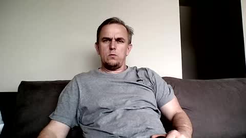 matureontheedge online show from July 19, 10:51 am