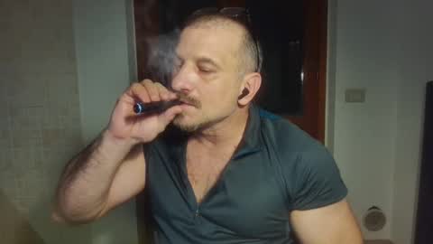 mauro1971 online show from November 10, 5:27 pm