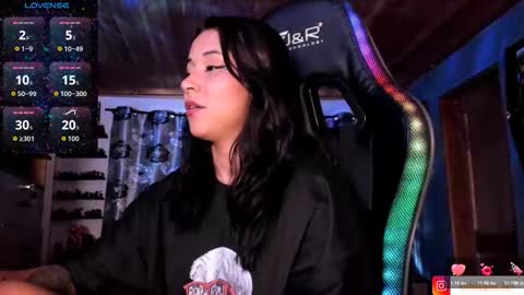 Hilary online show from November 11, 9:28 pm