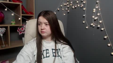 MavkaCute online show from February 10, 7:28 pm