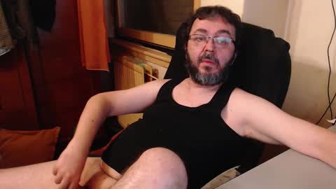 Max online show from October 16, 5:56 pm