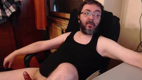 Max online show from October 25, 5:51 am